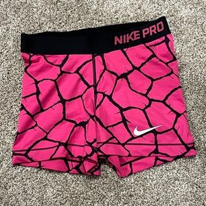 Nike Pro Shorts-Pink & Black💗🖤